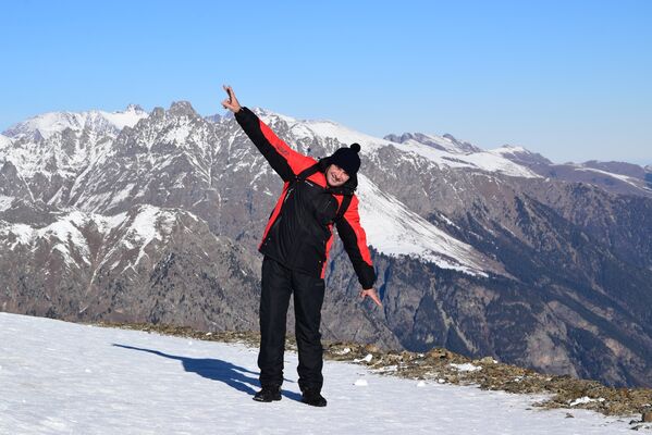  --,   Max, 39 ,   ,   , c 