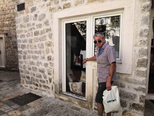  ,   Petr, 54 ,   