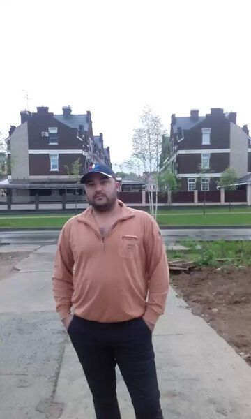  -,   Suliman, 40 ,   ,   