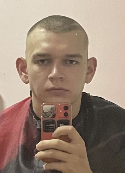  ,   Aleksandr, 24 ,  