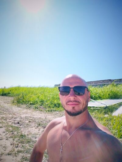  ,   Alex, 37 ,   ,   
