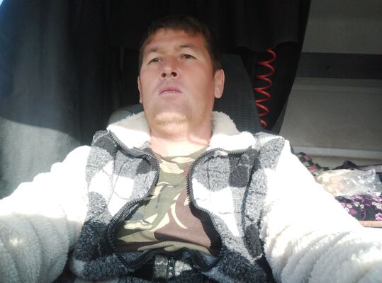  ,   Alik, 39 ,   ,   