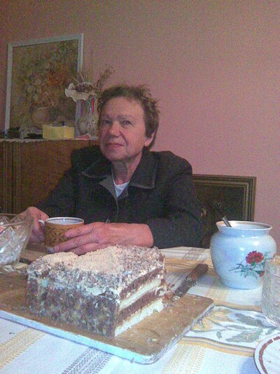  ,   Cherry, 79 ,   ,   , c 