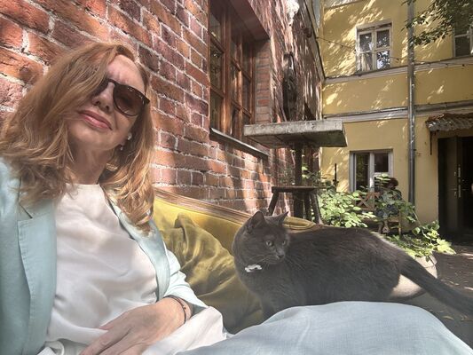  Irakleion,   Irina, 49 ,   ,   