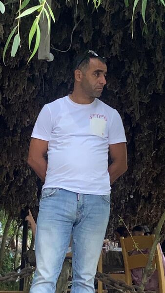  ,   Elik, 40 ,   ,   