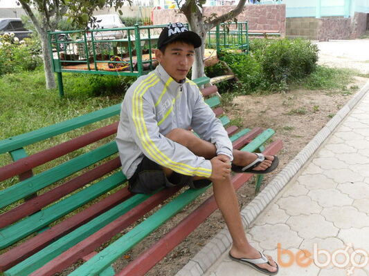  ,   Akai, 32 ,   ,   , c 