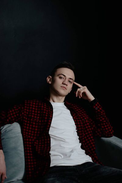 ,   Drew, 25 ,   ,   