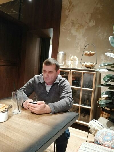  -,   Zurab, 52 ,  