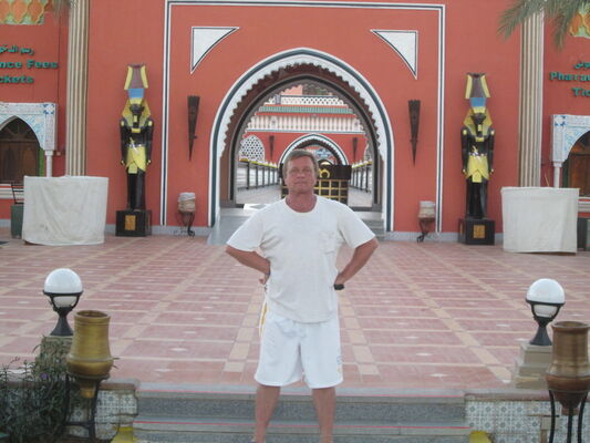  ,   Viktor, 66 ,   ,   , c 