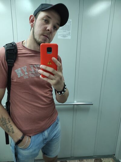  ,   Alex, 29 ,   c , 