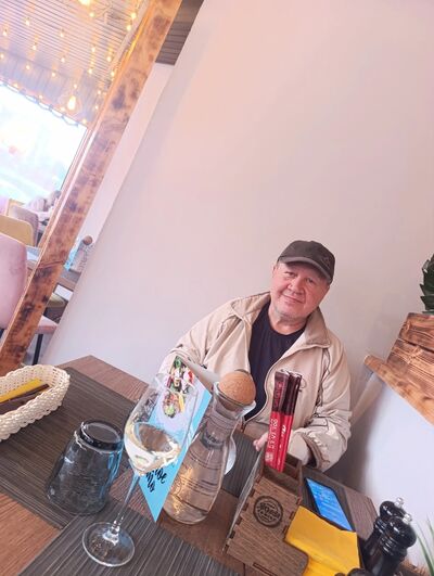  ,   Oleg, 61 ,   ,   , c , 