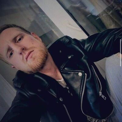 -,   Artem, 33 ,   ,   , c , 