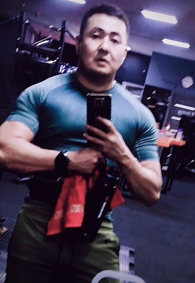  ,   Innokentiy, 36 ,   