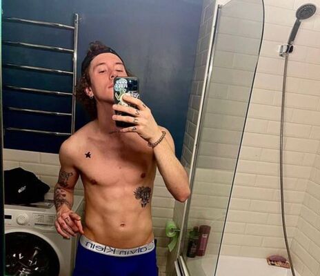  ,   Alexander, 26 ,   ,   