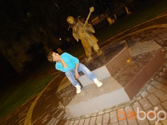  ,   Alex, 32 ,   