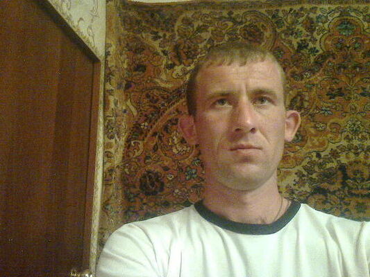  ,   Denis, 42 ,   ,   , c 