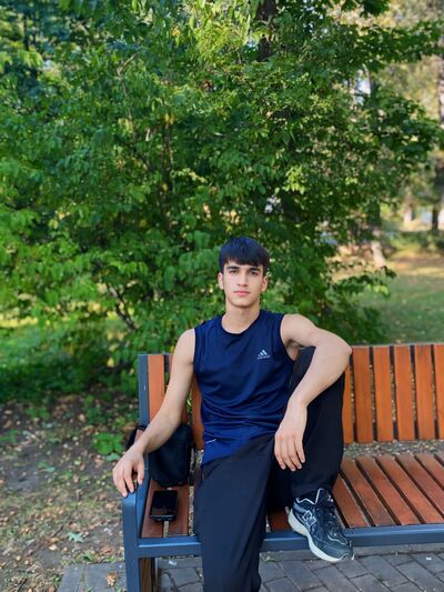  Werda,   , 19 ,   ,   