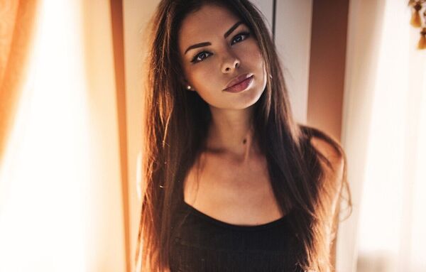  ,   Milana, 26 ,   ,   , c , 