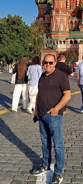  ,   Ali, 47 ,   ,   