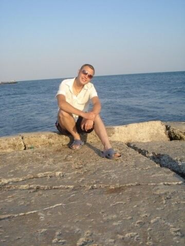  ,   Taras, 42 ,   ,   , c , 