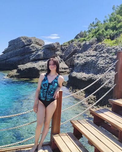  ,   Diana, 25 ,   