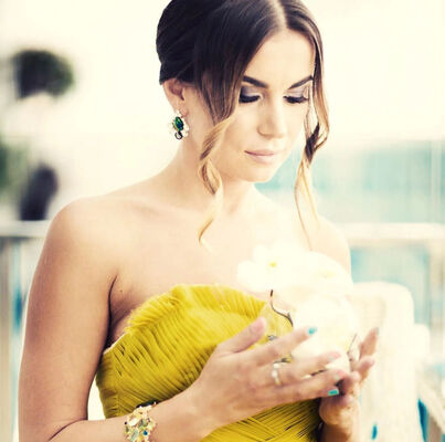  ,   Elen, 42 ,   ,   