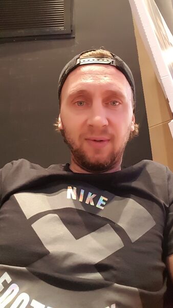  ,   Nicolas, 46 ,   