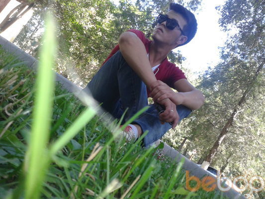  ,   Ulan, 32 ,   