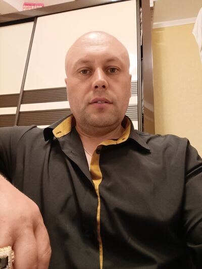 ,   Valeriu, 40 ,   ,   