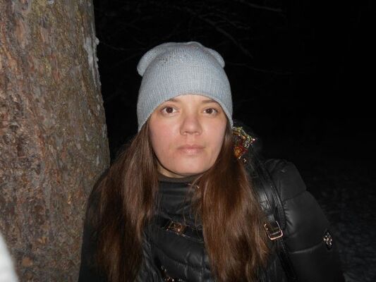  ,   Alexandra, 42 ,  