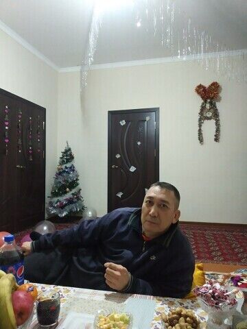 ,   Gena, 52 ,   ,   