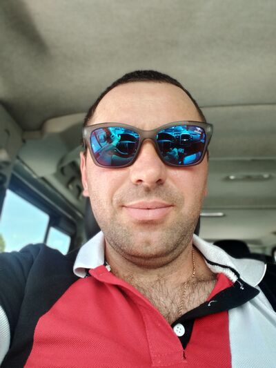  ,   Dumitru, 38 ,   ,   