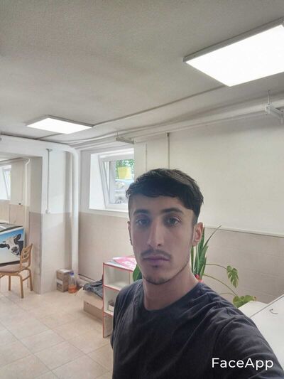  ,   Baxti, 38 ,   ,   