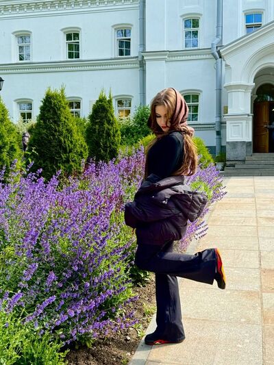  ,   Angelina, 26 ,   ,   , c 