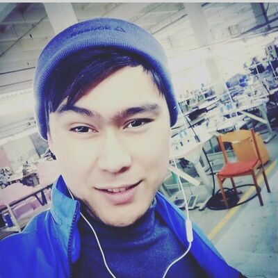  ,   Denis, 33 ,   ,   
