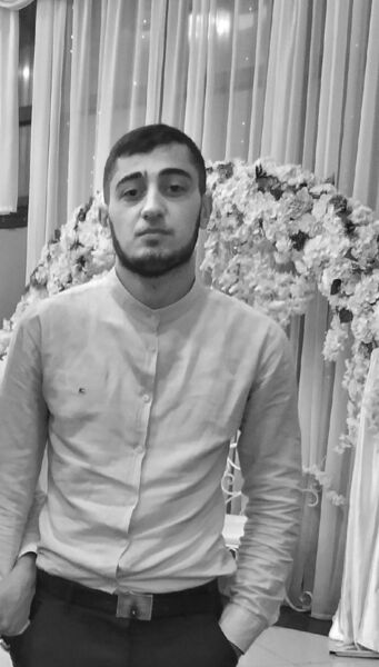  ,   Hayk, 27 ,   
