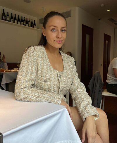  ,   Arina, 27 ,   ,   