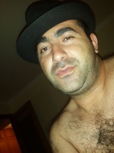  ,   Davo, 42 ,   