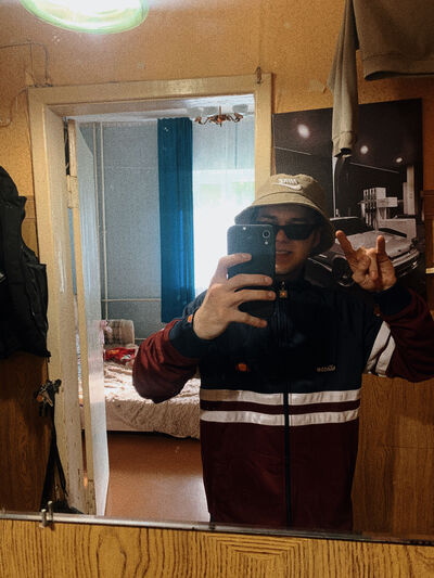   ,   , 21 ,   c 