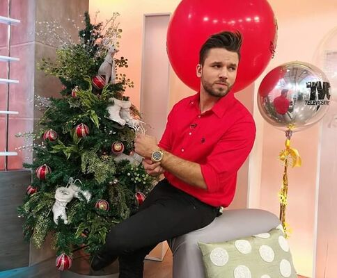  ,   Jean Paul, 43 ,   ,   , c 