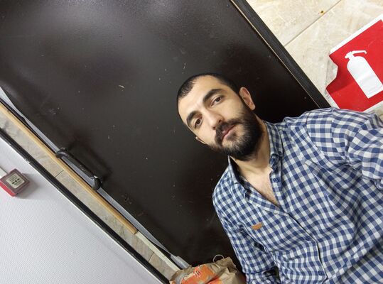  ,   Malik, 32 ,   ,   