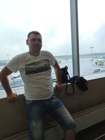  ,   Anton, 37 ,     , c 