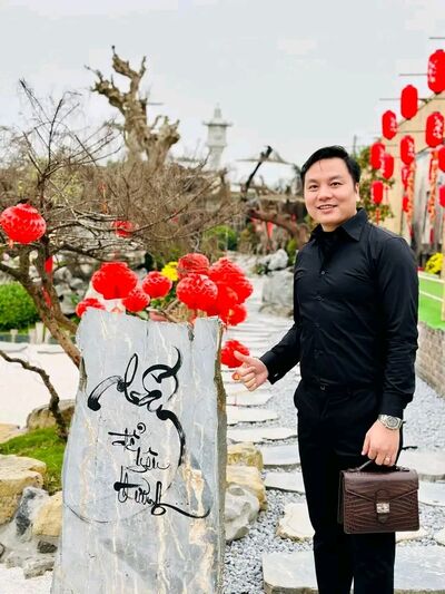  ,   Dr Dang Fang, 44 ,   ,   