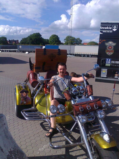  ,   Viktor, 67 ,     , c 