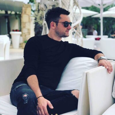  ,   Leo, 37 ,   ,   , c 