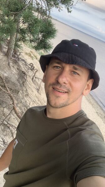  ,   Artem, 33 ,   ,   , c 