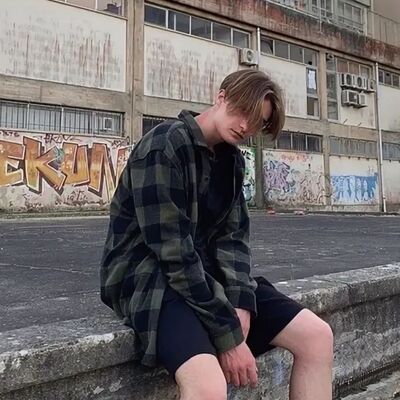  ,   Alan, 27 ,   ,   