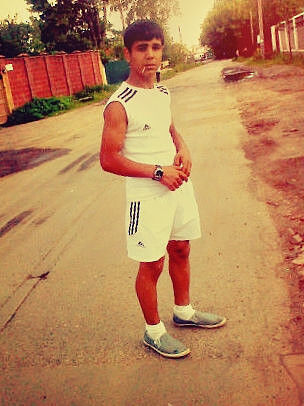  16659652  Artur, 28 ,    