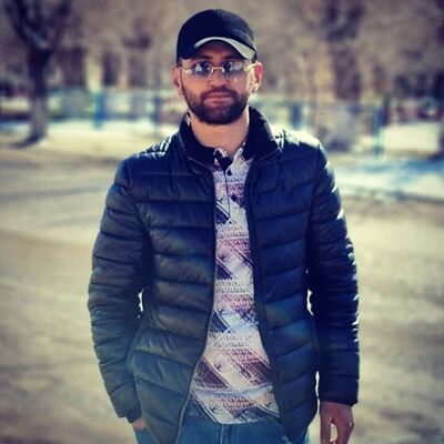  ,   Artur, 28 ,   ,   