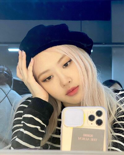  ,   Rose, 27 ,  